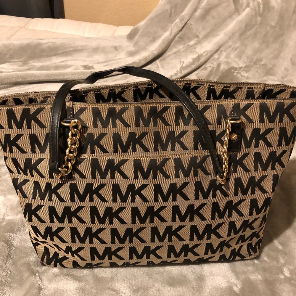 Michael Kors purse